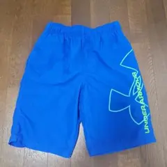 UNDER ARMOUR　子供服　ハーフパンツ　140cm