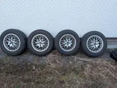 美品】ホワイトリボン225/70R15 2024年MOMO製 清掃済み‼️ - メルカリ