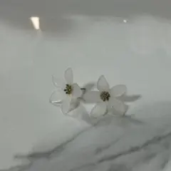 フラワー ピアス ゴールド