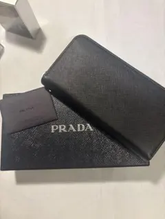 PRADA 長財布 商品カード付き 正規品　2ML317