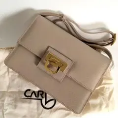 Carbotti ショルダーバッグ レザー ベージュ ゴールド金具 フラップ 