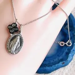 【SALE！】 ✳︎メダイ付きネックレス【黒蝶貝クローバー】40cmボールチェーン