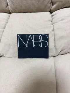 NARS ハイライティングパウダー 5220のサムネイル