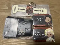 ツイステ　タグ付きカプセルエコトート　スクエア缶バッジ　カリム　ジャミル