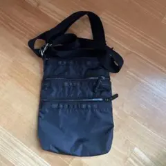 LeSportsac ブラックポシェット