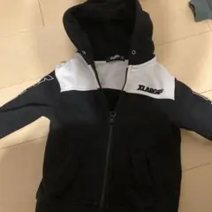 XLARGE キッズパーカー 06 黒/白