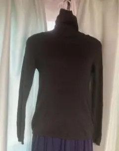 459.Vert Dense 黒のタートルネック☆