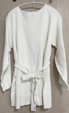 新品未使用品　オペークドットクリップ　ニット　リボン　ラウンドネック