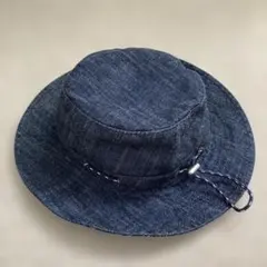 Item thumbnail for item c1e934e8-3f80-4951-9b1e-867a87e04ca8