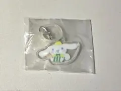 サンリオ　シナモンめじるしチャーム