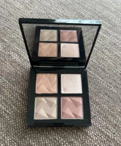 シュウウエムラ アイスカルプト 3Dコントゥア モーヴ