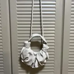 zara ショルダーバッグ 白