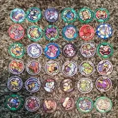 妖怪ウォッチ。 妖怪メダル。U.S.O等36枚セット。