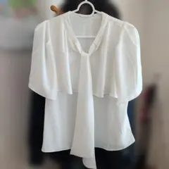 ボウタイスリットスリーブブラウス