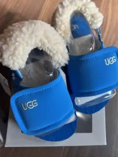 UGG 青 ファー付きサンダル
