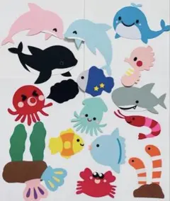 壁面飾り　夏　海の生き物　保育のサムネイル