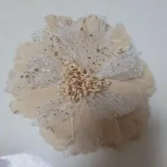 白 花柄 コサージュ