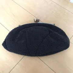 ビーズ ブラック クラッチバッグ　がま口バッグ