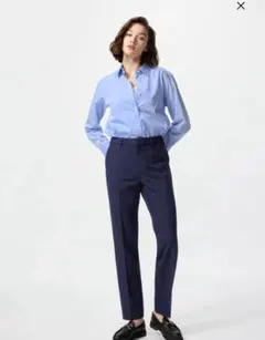 ユニクロ　感動スリムパンツ　ネイビー