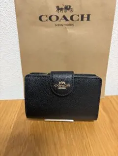 新品未使用]COACHコーチ二つ折り財布ブラック パテントレザー
