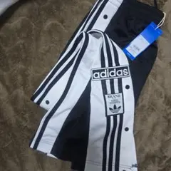 adidas ジョガーパンツ ブラック・ホワイト