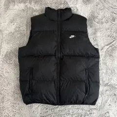 Nike ブラック ダウンベスト