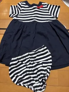 美品　コムサイズム ワンピースのサムネイル