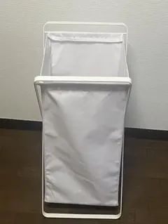 Item thumbnail for item 662e208c-5e44-4d83-bb70-f9dd2ade18f2