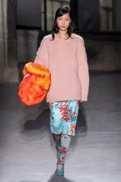 DRIES VAN NOTEN コレクション 花柄 スカート サイズ34のサムネイル
