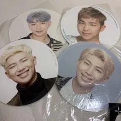 BTS V うちわ8枚セットとバッジ2個 BTS V うちわ8枚セットとバッジ2個 Amazon.co.jp: BTS うちわ LOVE