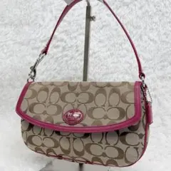 COACH Signature Accessory Pouch y2k pinkのサムネイル