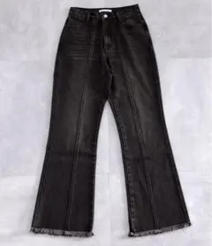 f*r様 【classicalelf】最旬美脚デニム。裾フリンジセミフレアデニム