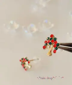 No.31ミニツリーピアス*↟⍋*↟.*⋆サージカルステンレスピアス　大人可愛い