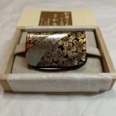 広山作】本鼈甲 螺鈿帯留 花文様 桐箱入 美術工芸品 和装 骨董 - メルカリ