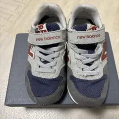 New Balance キッズ スニーカー グレー/ネイビー