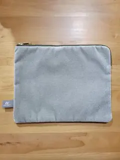 アイラーセン ポーチ