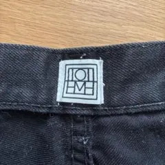 Toteme ブラックデニムのサムネイル