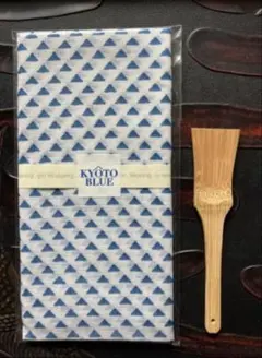 新品未使用⭐︎竹製ブラシとKYOTOブルー⭐︎ハンカチ⭐︎うろこ柄