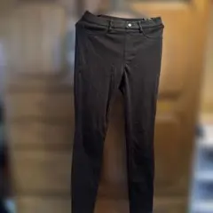 UNIQLO黒 スキニーパンツ 丈長め