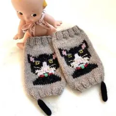 猫ちゃん刺繍のハンドウォーマー/手編みの手袋