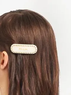 PRADA アイボリー ストーン付きバレッタ PRADA アイボリー ストーン付きバレッタ プラダ バレッタ