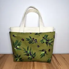 トートバッグ❀オリーブ柄×帆布❀ハンドメイド
