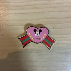ディズニー ミッキーマウス ハート型ピンバッジ