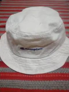 Champion バケットハット ホワイト頭回56～57センチ