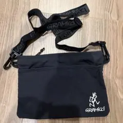 GRAMICCI サコッシュ ショルダーバッグ ブラックのサムネイル