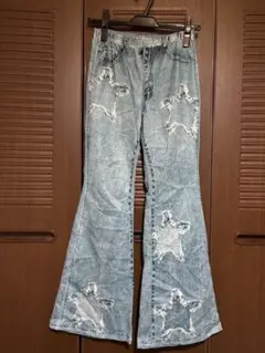 星型ダメージデニムフレアパンツ レディースにも