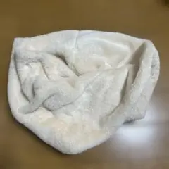 クリーム色ポリエステルスヌード