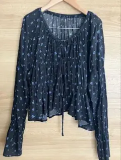 LOWRYS FARM ローリーズファーム ショートブラウス 小花柄のサムネイル