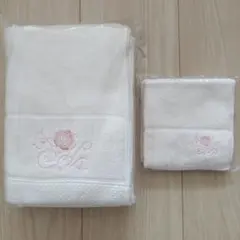 【ラベンダー様専用】HABA STYLEローズ刺繍のタオルブランケット&ハンカチのサムネイル