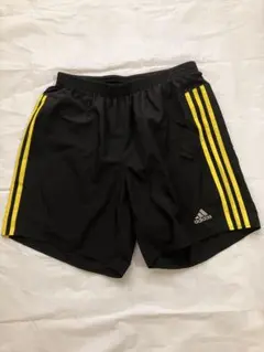adidas 黒 黄色 3本ライン ショートパンツ　メンズM